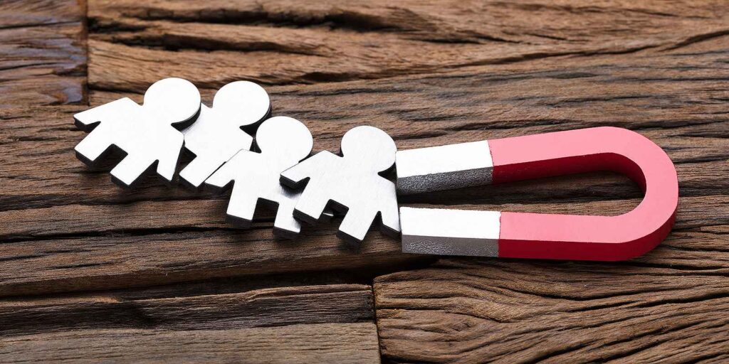 A representational image of attracting employees through retirement plan consulting